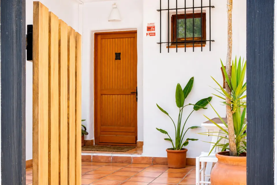 Front door from the communal area